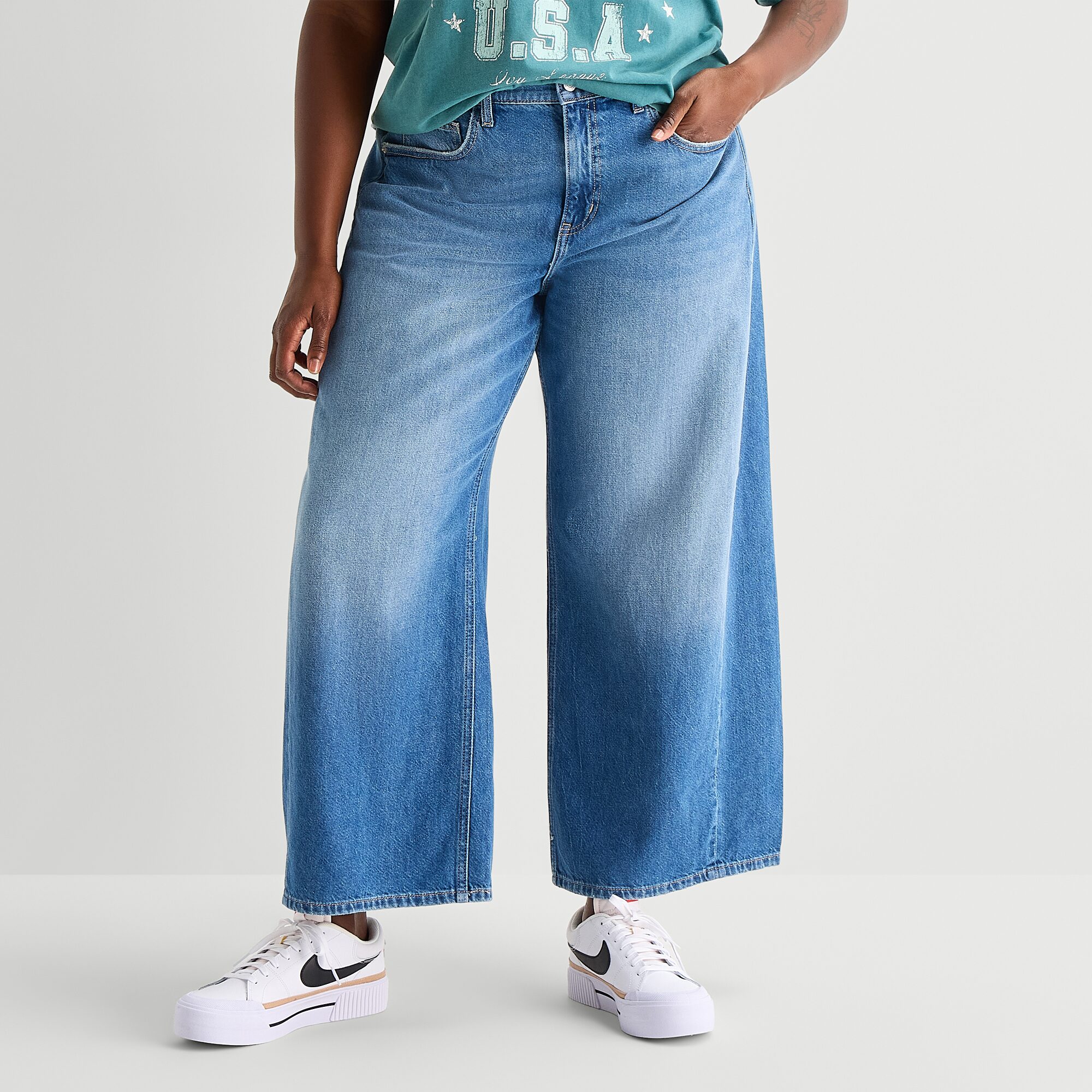 Arizona Womens Juniors Plus Baggy Fit Jean