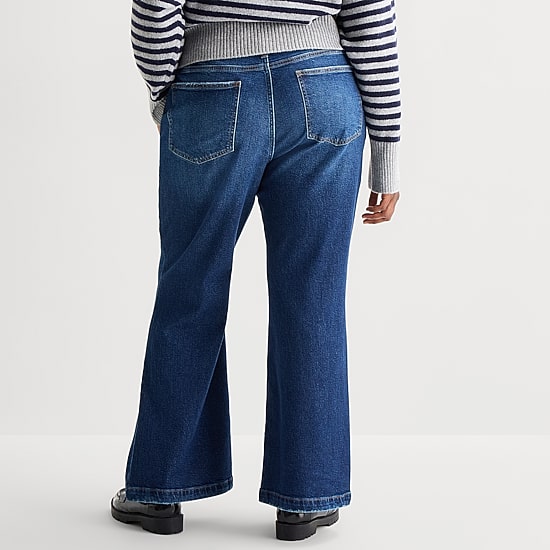 Arizona Curvy Womens Juniors Plus High Rise Bootcut Jean