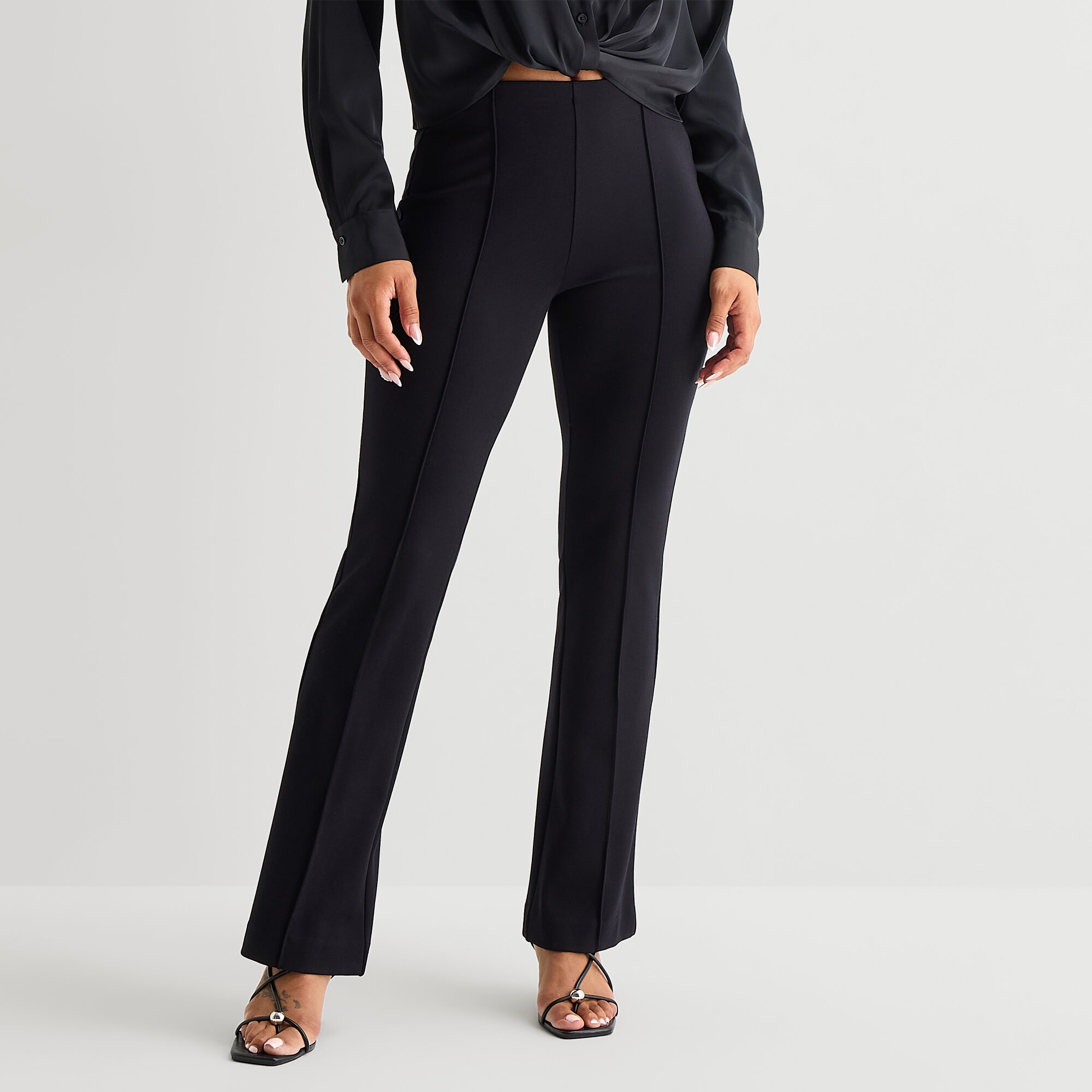 Bold Elements Womens Slim Pull-On Pant