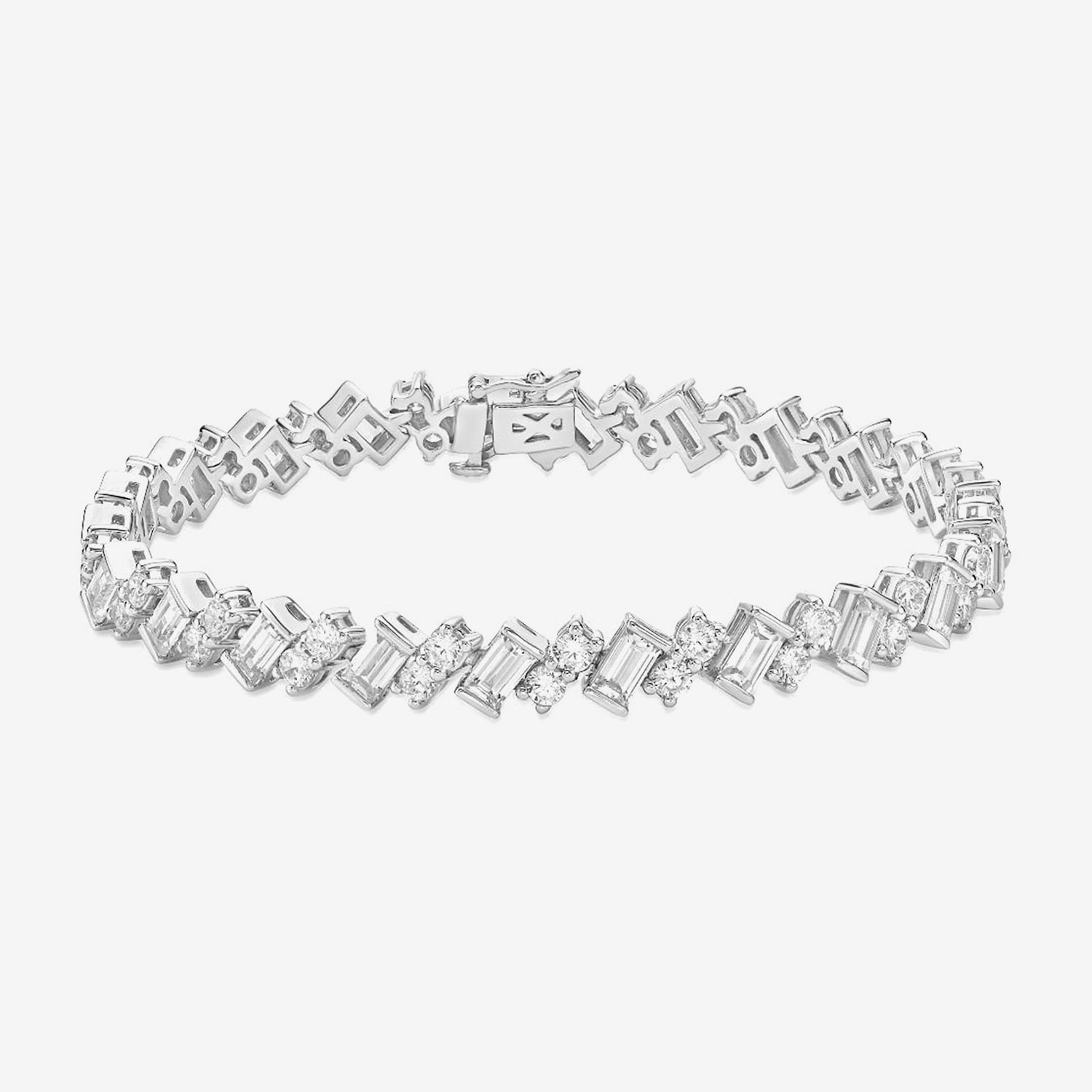 Diamonart Womens Sterling Silver Solid Link Bracelet