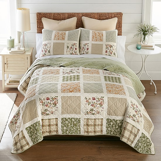 Donna Sharp Peach Rose 3-pc. Hypoallergenic Quilt Set