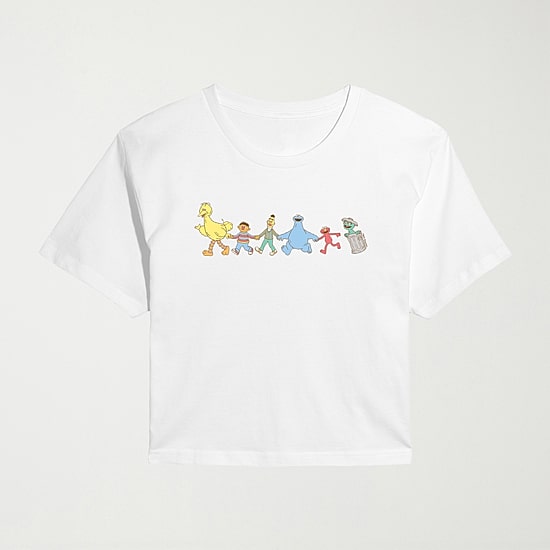 Womens Juniors Crew Neck Short Sleeve Regular Fit Sesame Street Graphic T-Shirt