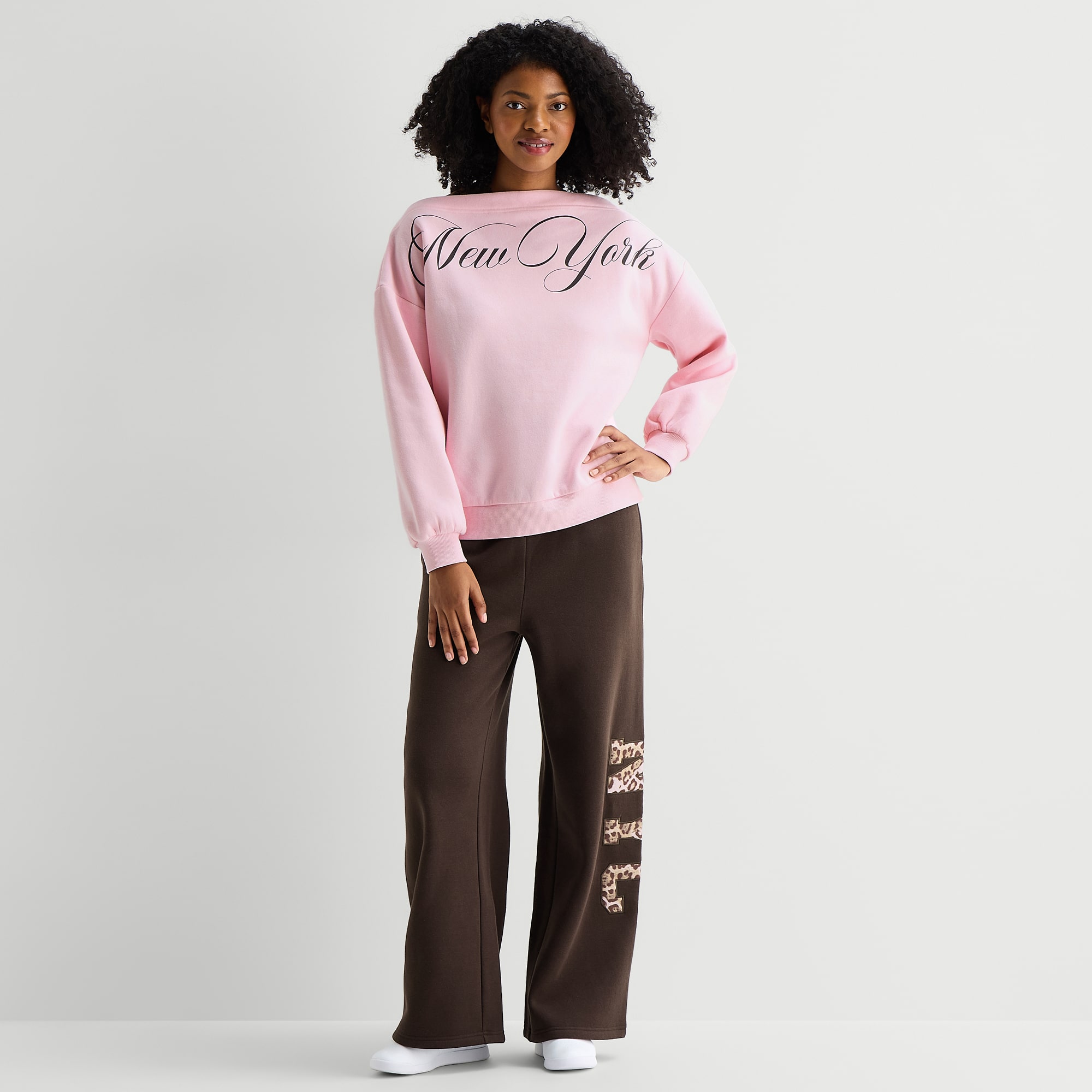 Forever 21 Womens Juniors Long Sleeve Sweatshirt
