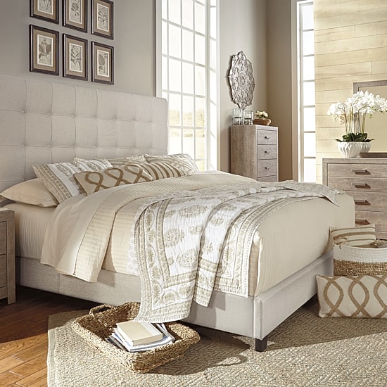 Signature Design by Ashley® Dolante Collection Tufted Bed