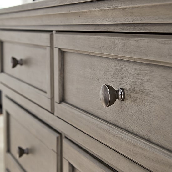 Signature Design by Ashley Lettner 7-Drawer Dresser in Light Gray