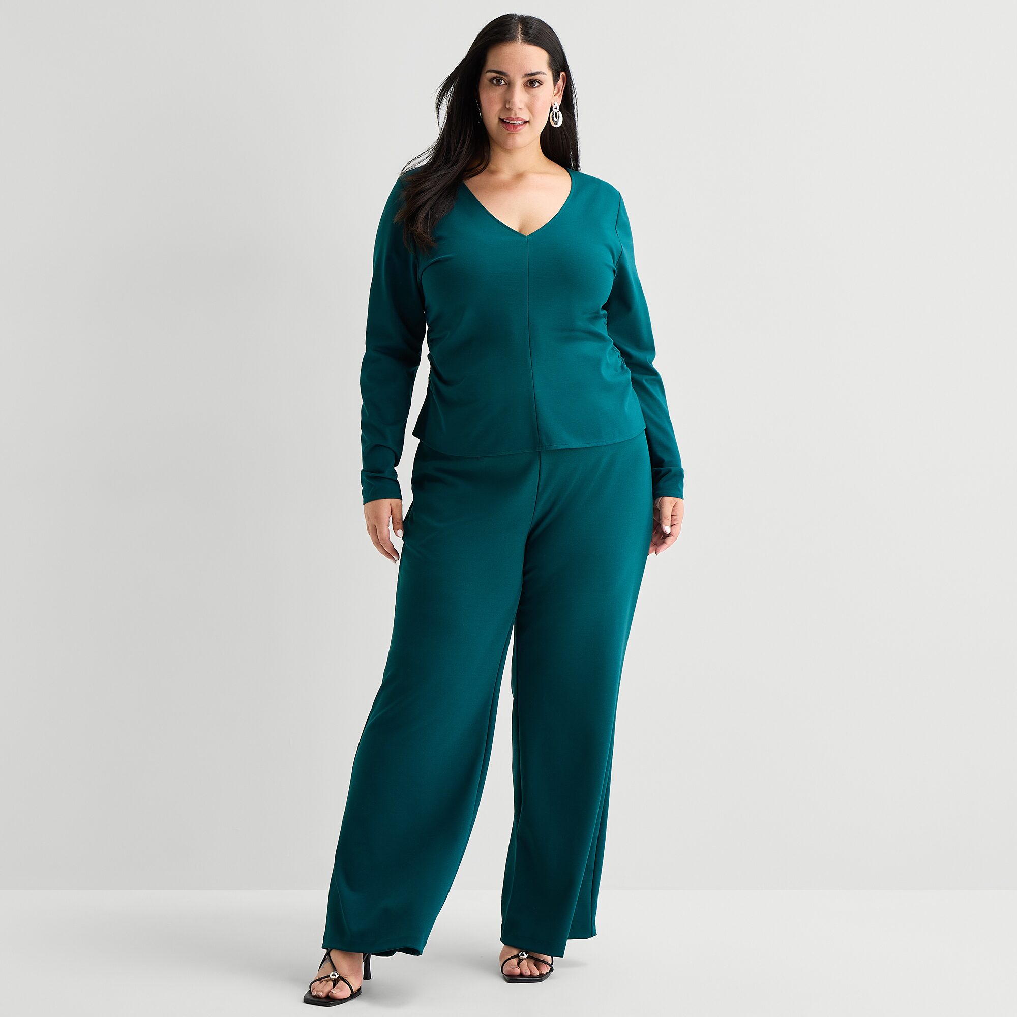 Bold Elements Womens Plus V Neck Long Sleeve Blouse
