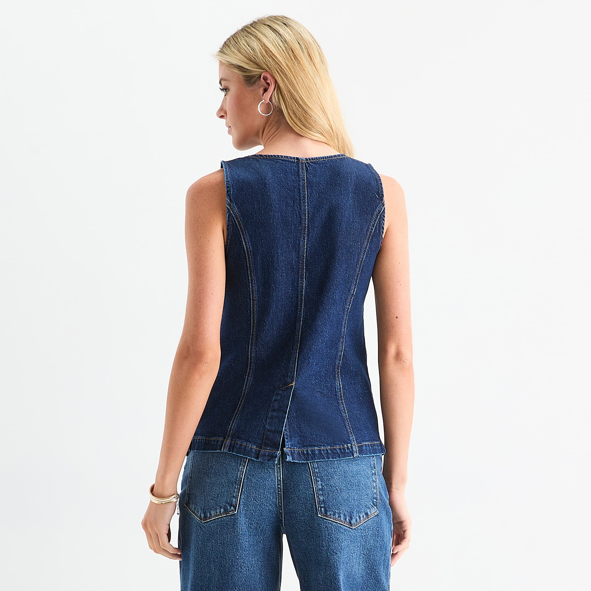 a.n.a Denim Womens Round Neck Sleeveless Vest