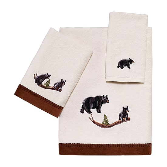 Avanti Black Bear Lodge Bath Towel