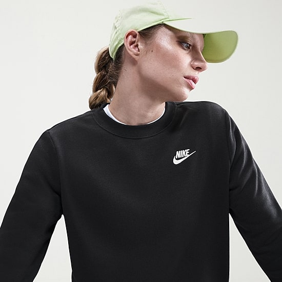 Nike Womens Crew Neck Long Sleeve Sweatshirt