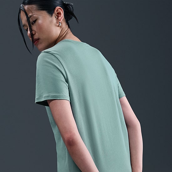 Nike Womens Crew Neck Short Sleeve Active T-Shirt