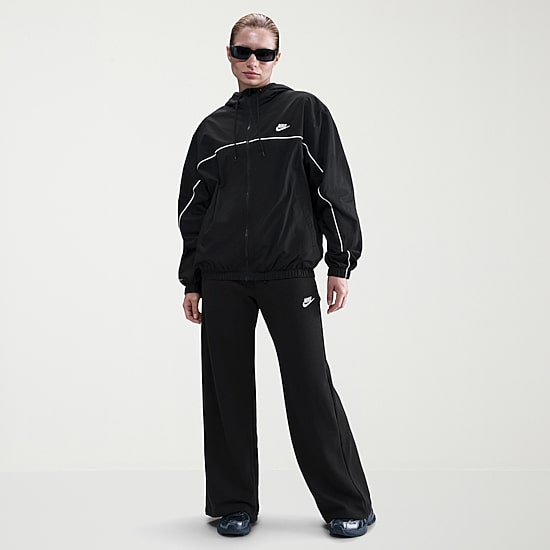 Nike Club Womens Wide Leg Mid Rise Fleece Sweatpant