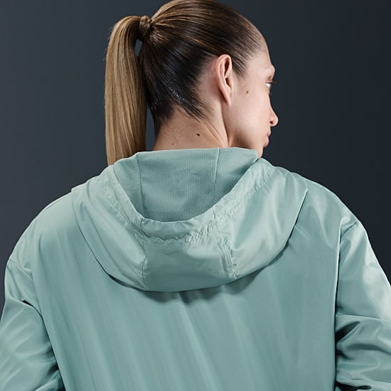 Nike Womens Lightweight Windbreaker
