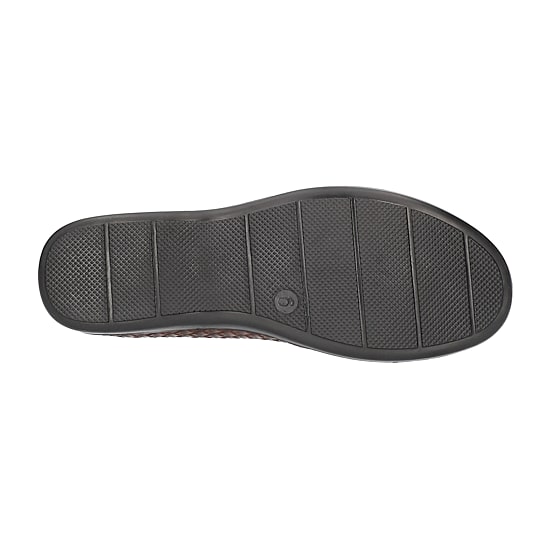 Easy Street Eternity Womens Round Closed Toe Slip-On Shoe