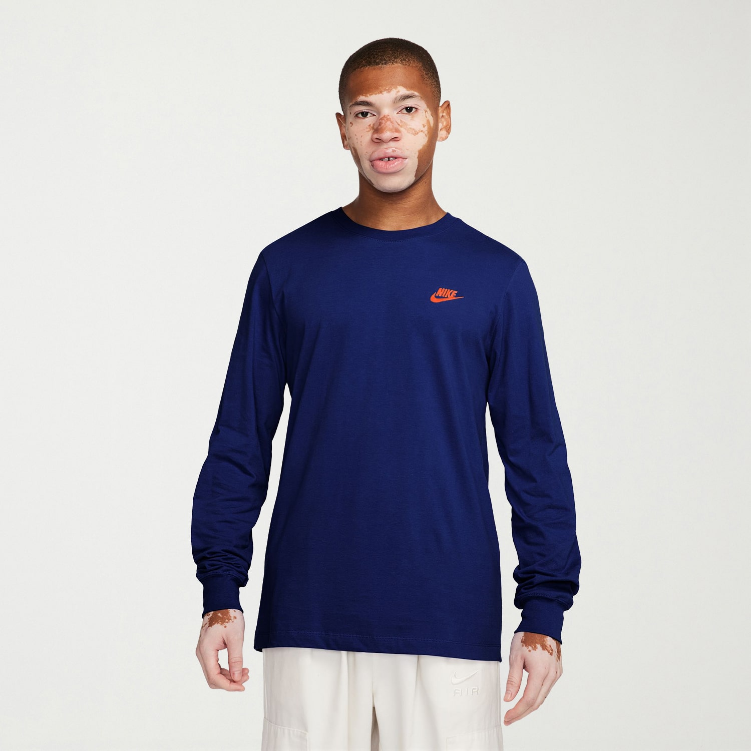 Nike Club Mens Crew Neck Long Sleeve Quick Dry Embroidered Active Big and Tall T-Shirt