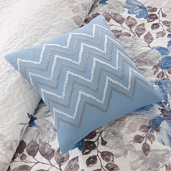 Madison Park Raven 6-Pc Printed Quilt Set With Throw Pillows