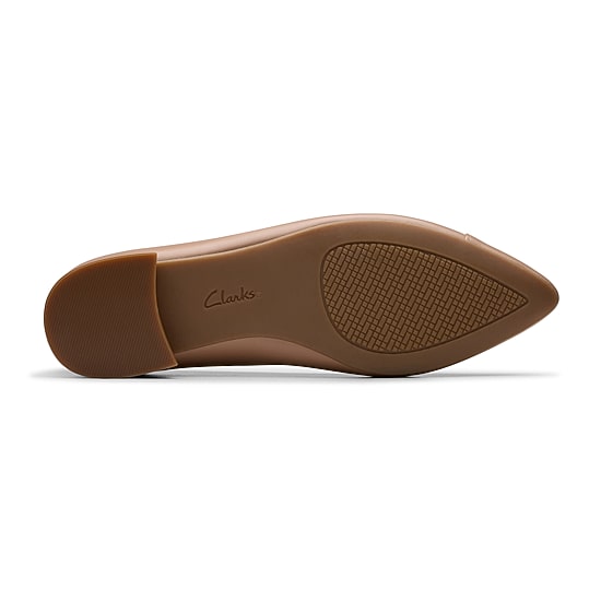 Clarks Natalyn Wish Womens Pointed Closed Toe Slip-On Shoe