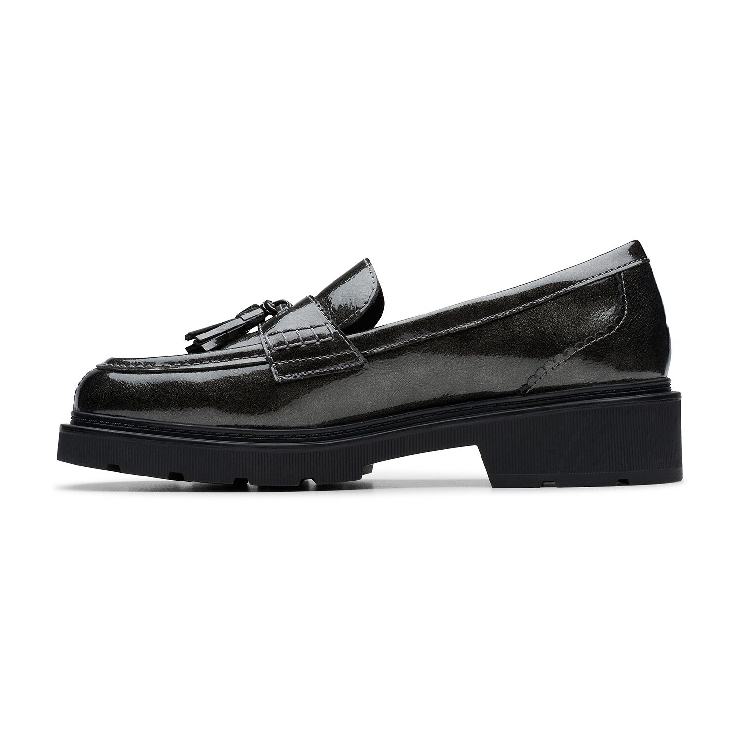 Clarks Lauryl Tassel Womens Moc Closed Toe Loafers