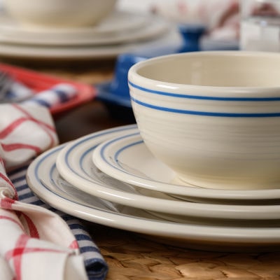 Fiesta Americana Lapis Band Classic Rim 4-pc. Luncheon Plate