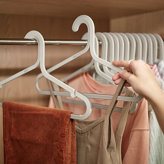 Joseph Joseph  Orderly Anti-Tangle 20-pc. Hangers