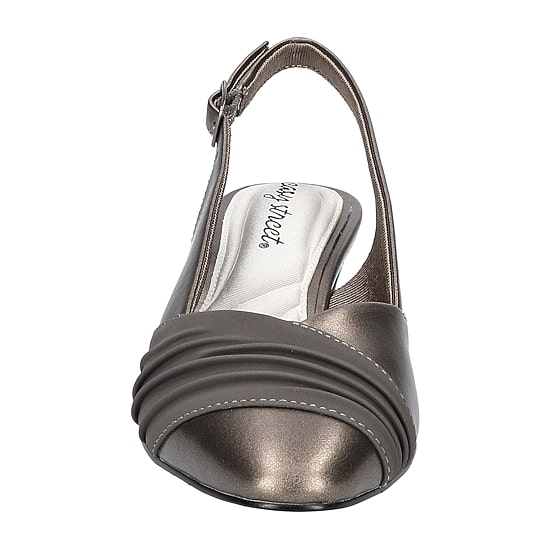 Easy Street Bates Womens Round Block Heel Pumps