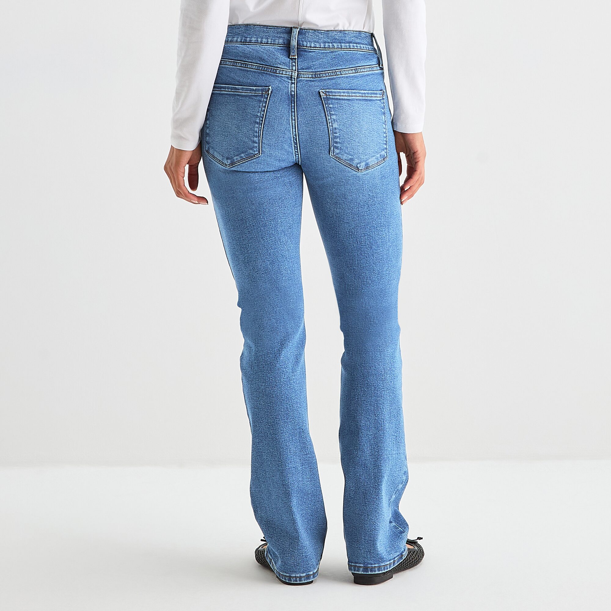a.n.a Womens Low Rise Bootcut Jean