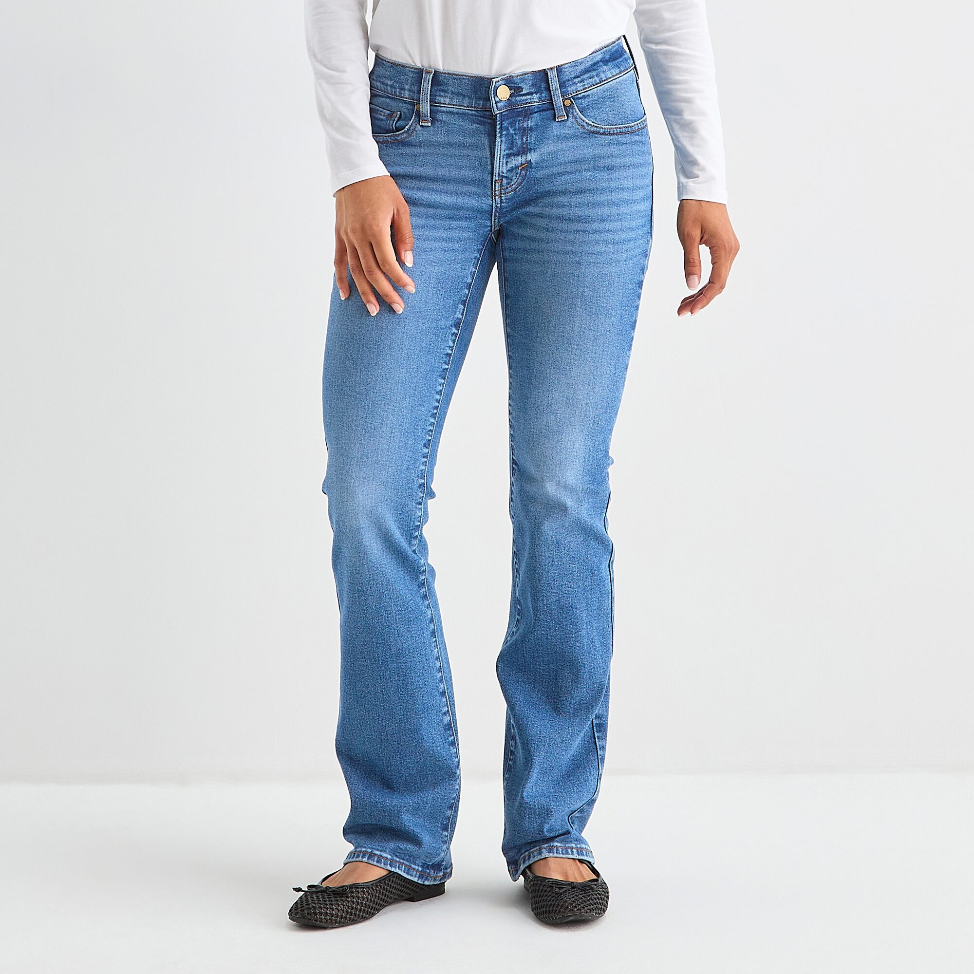 a.n.a Womens Low Rise Bootcut Jean