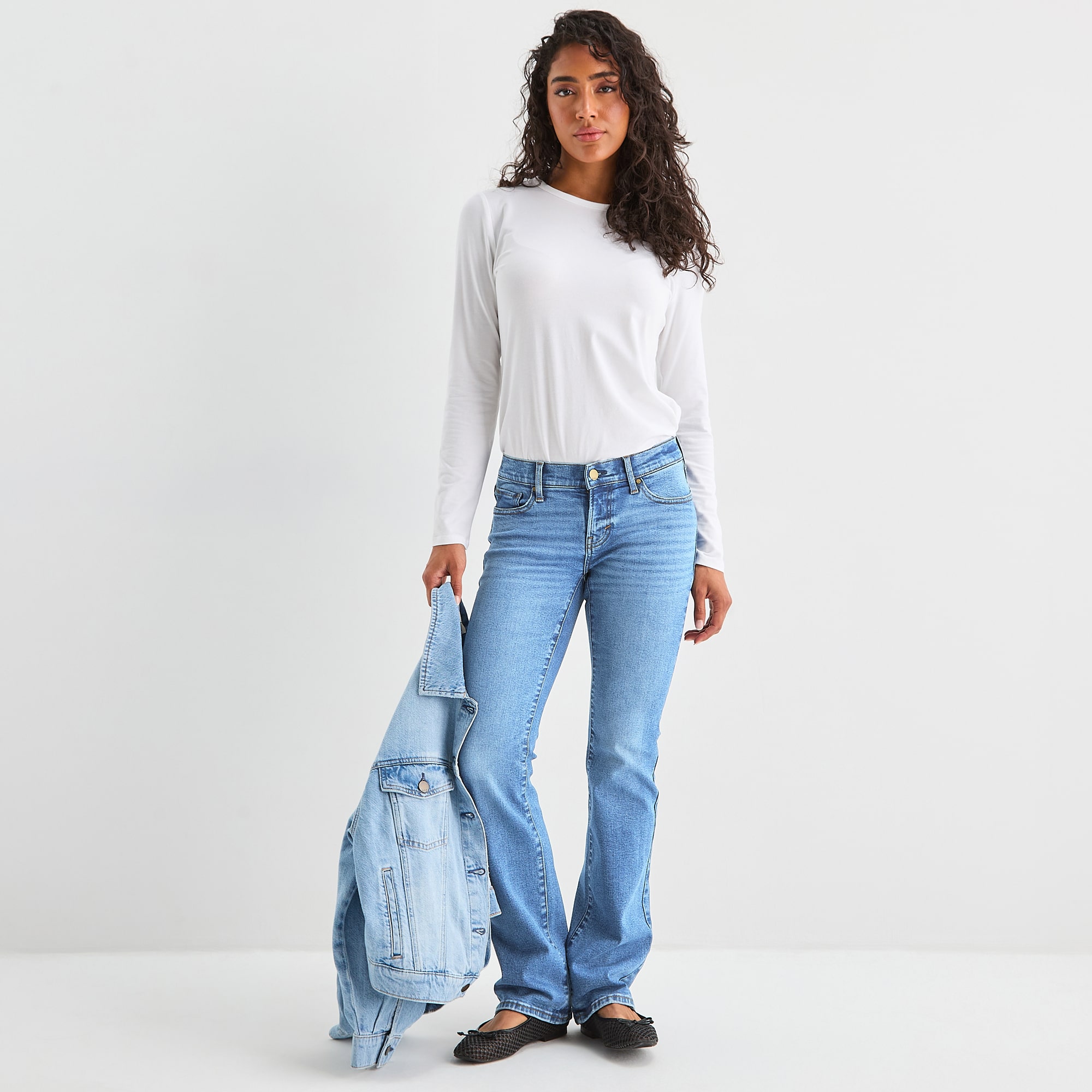a.n.a Womens Low Rise Bootcut Jean