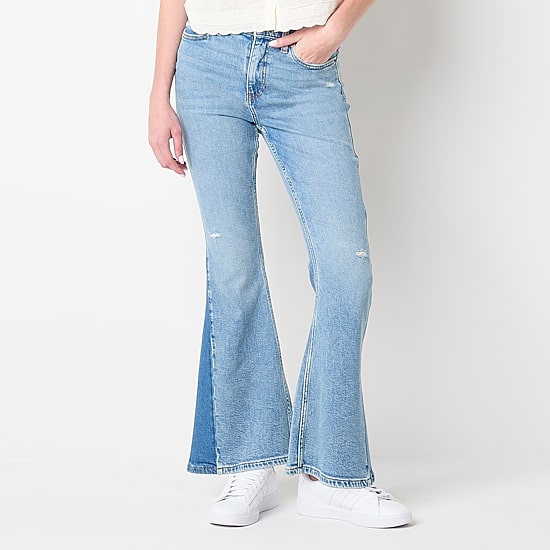 Arizona Curvy Womens Juniors Short High Rise Flare Leg Jean
