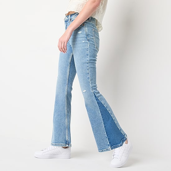 Arizona Curvy Womens Juniors Short High Rise Flare Leg Jean