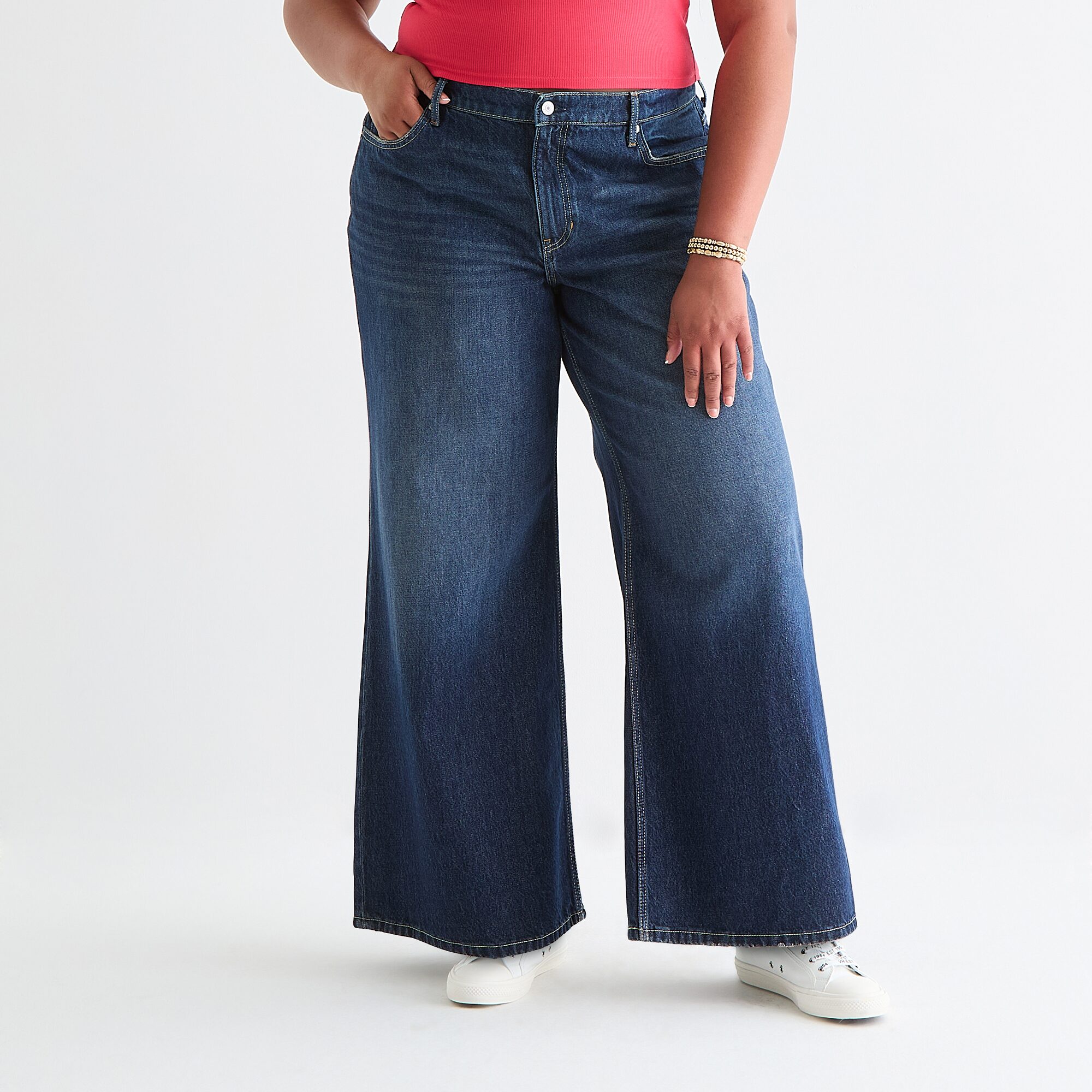 Arizona Womens Juniors Low Rise Baggy Fit Jean