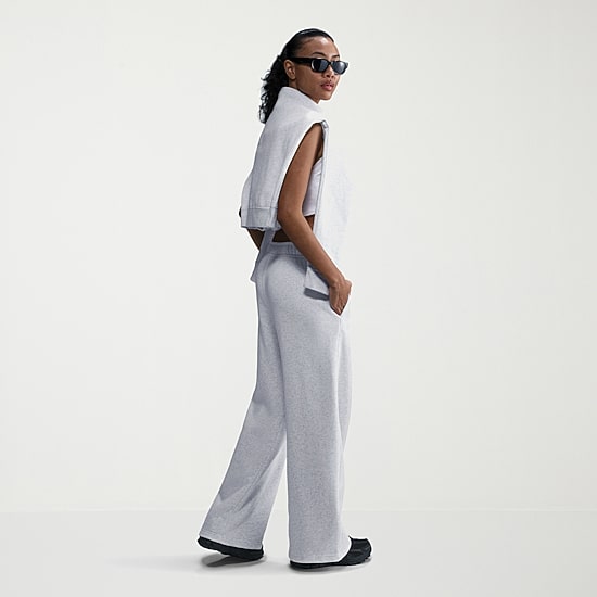 Nike Club Womens Wide Leg Mid Rise Fleece Sweatpant