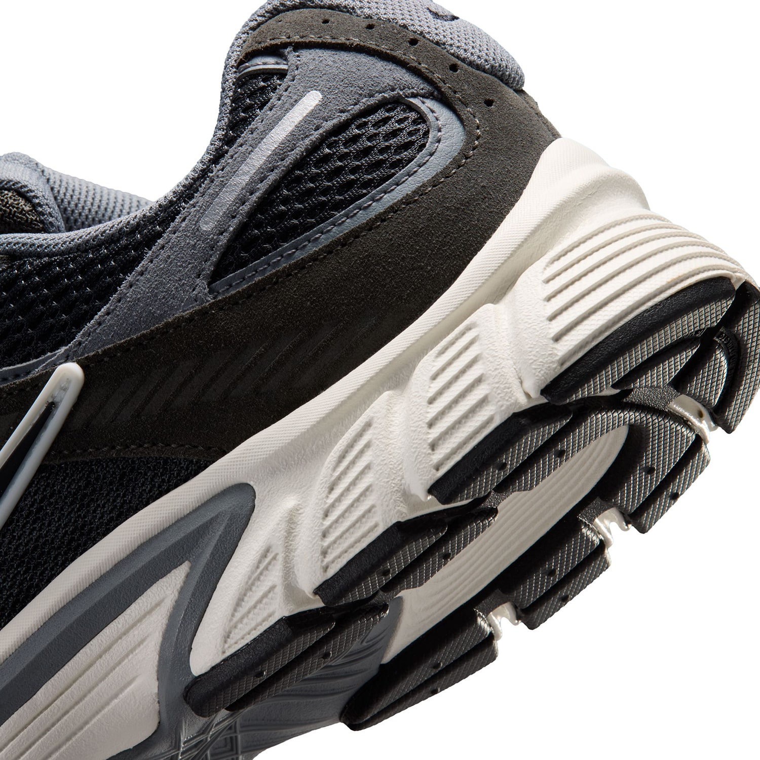 Nike V5 RNR Suede Mens Sneakers