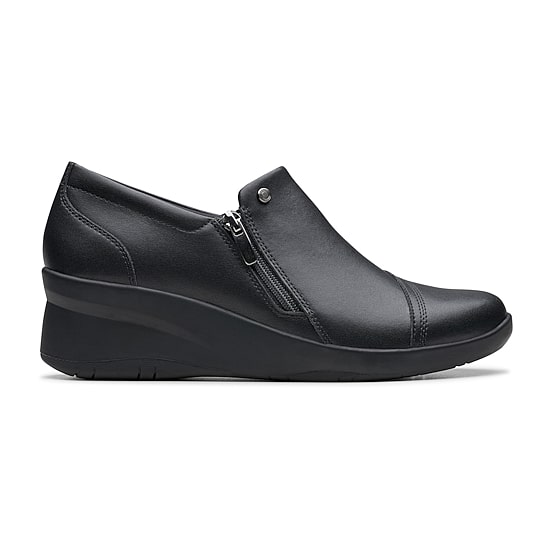 Clarks Suttyn Zip Womens Round Closed Toe Slip-On Shoe