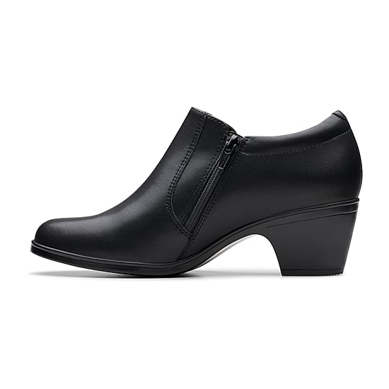 Clarks Emily Reyna Womens Round Closed Toe Slip-On Shoe