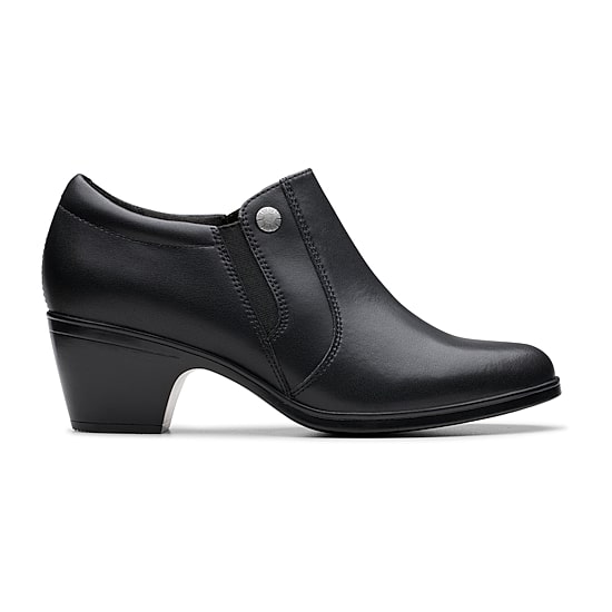 Clarks Emily Reyna Womens Round Closed Toe Slip-On Shoe