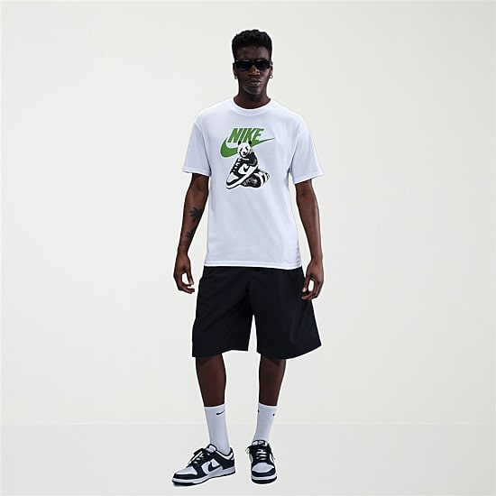 Nike Mens Crew Neck Short Sleeve Regular Fit Graphic T-Shirt