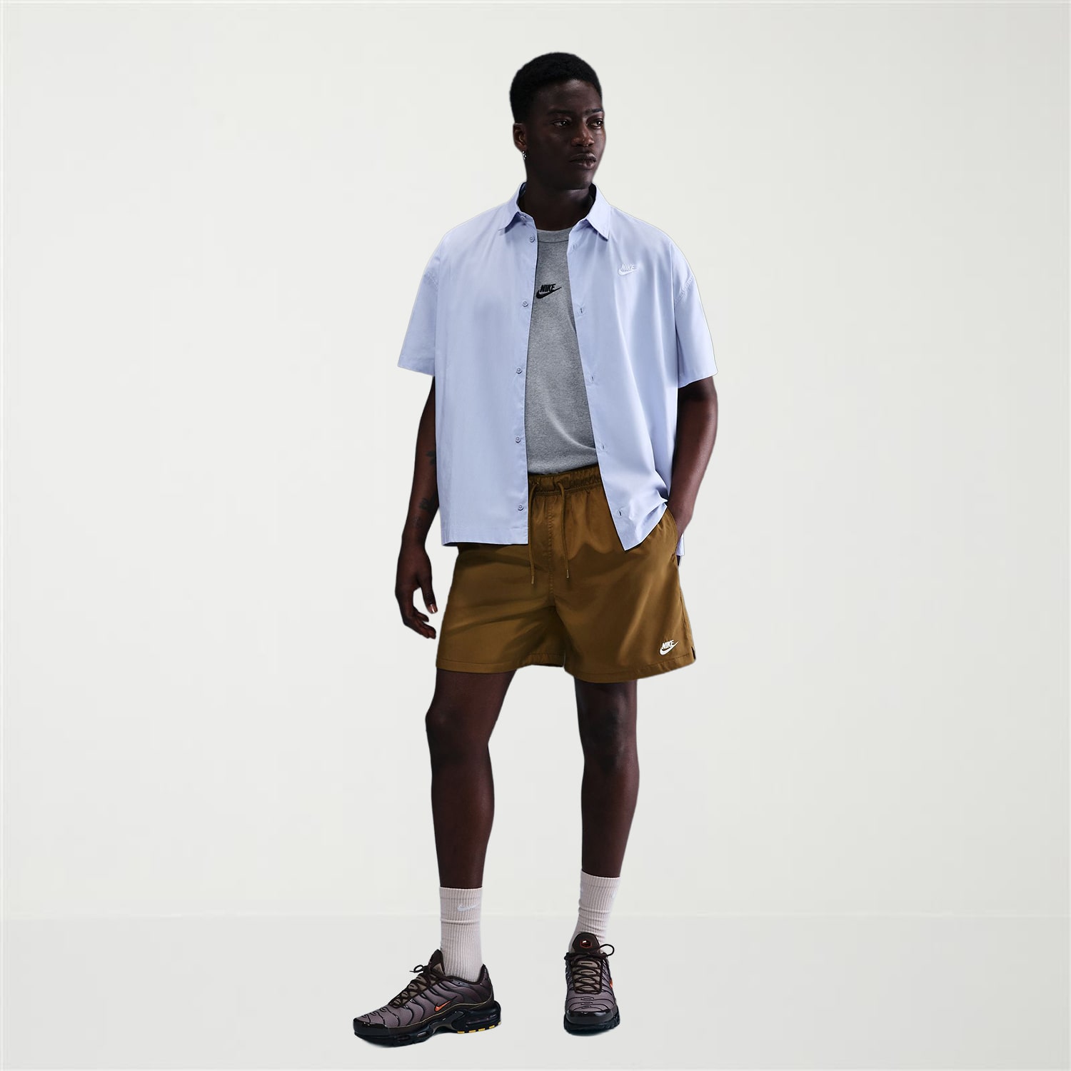 Nike Flow Mens 6" Mid Rise Workout Shorts