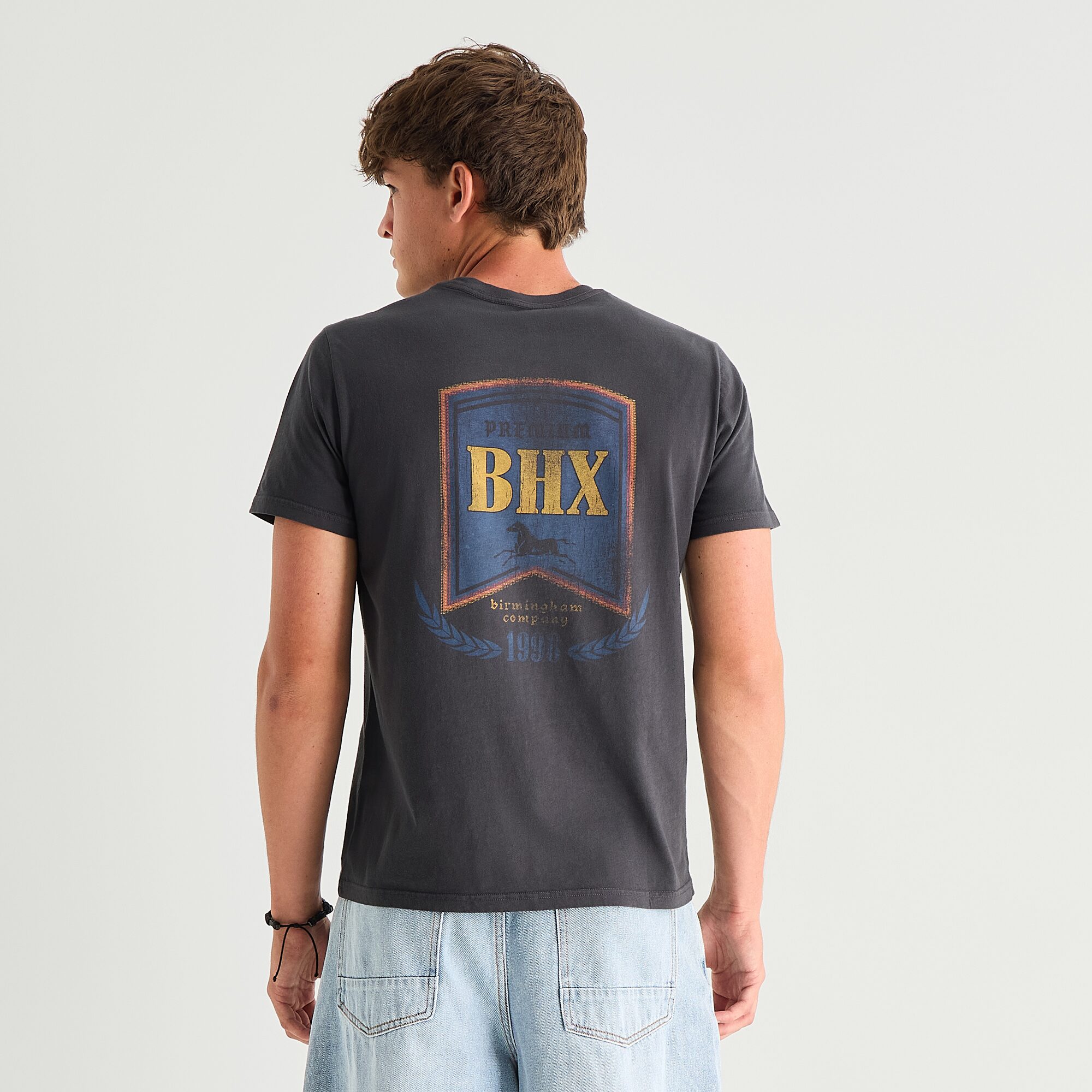 Arizona Mens Crew Neck Short Sleeve Slim Fit Graphic T-Shirt
