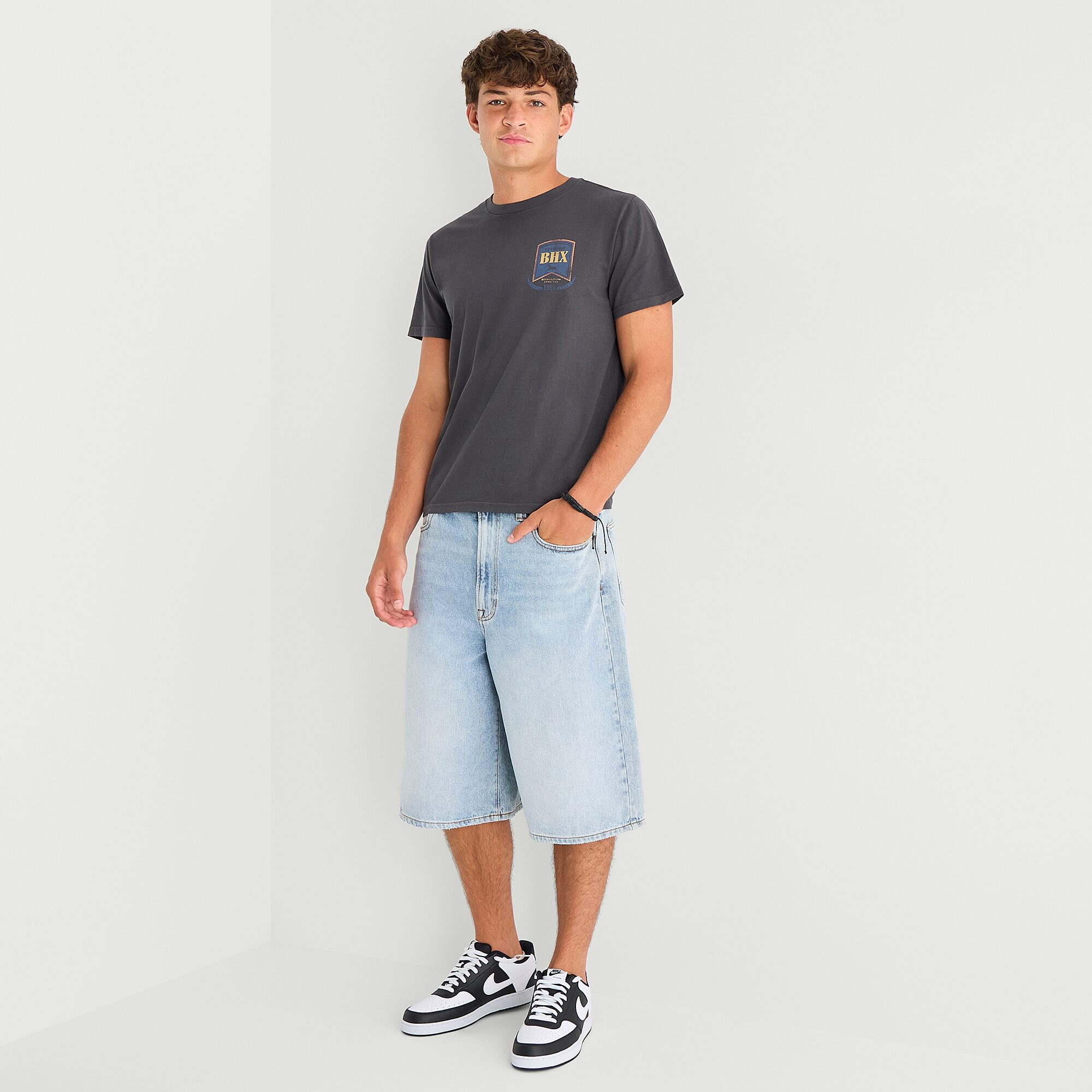 Arizona Mens Crew Neck Short Sleeve Slim Fit Graphic T-Shirt