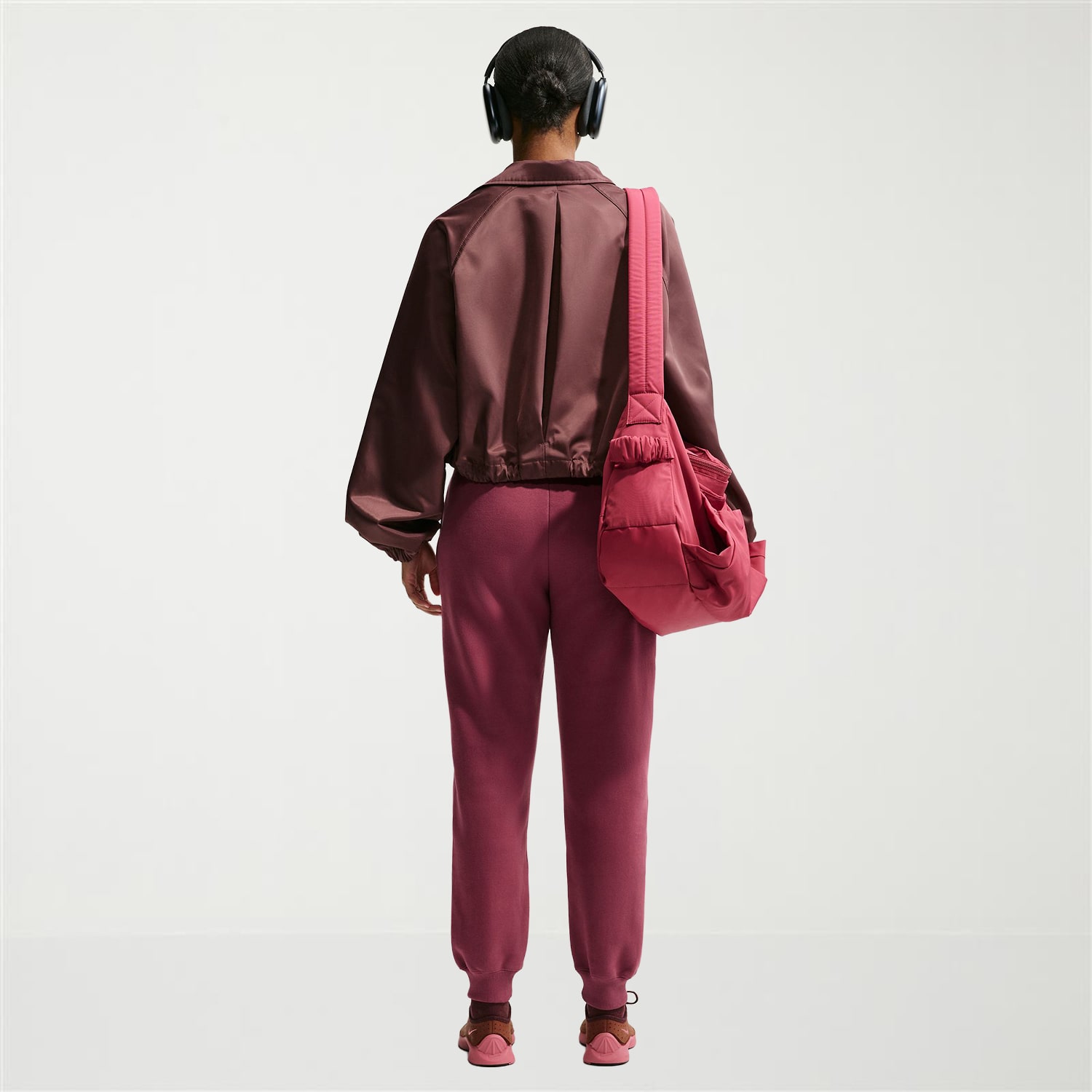 Nike Womens Regular Fit Jogger Pant