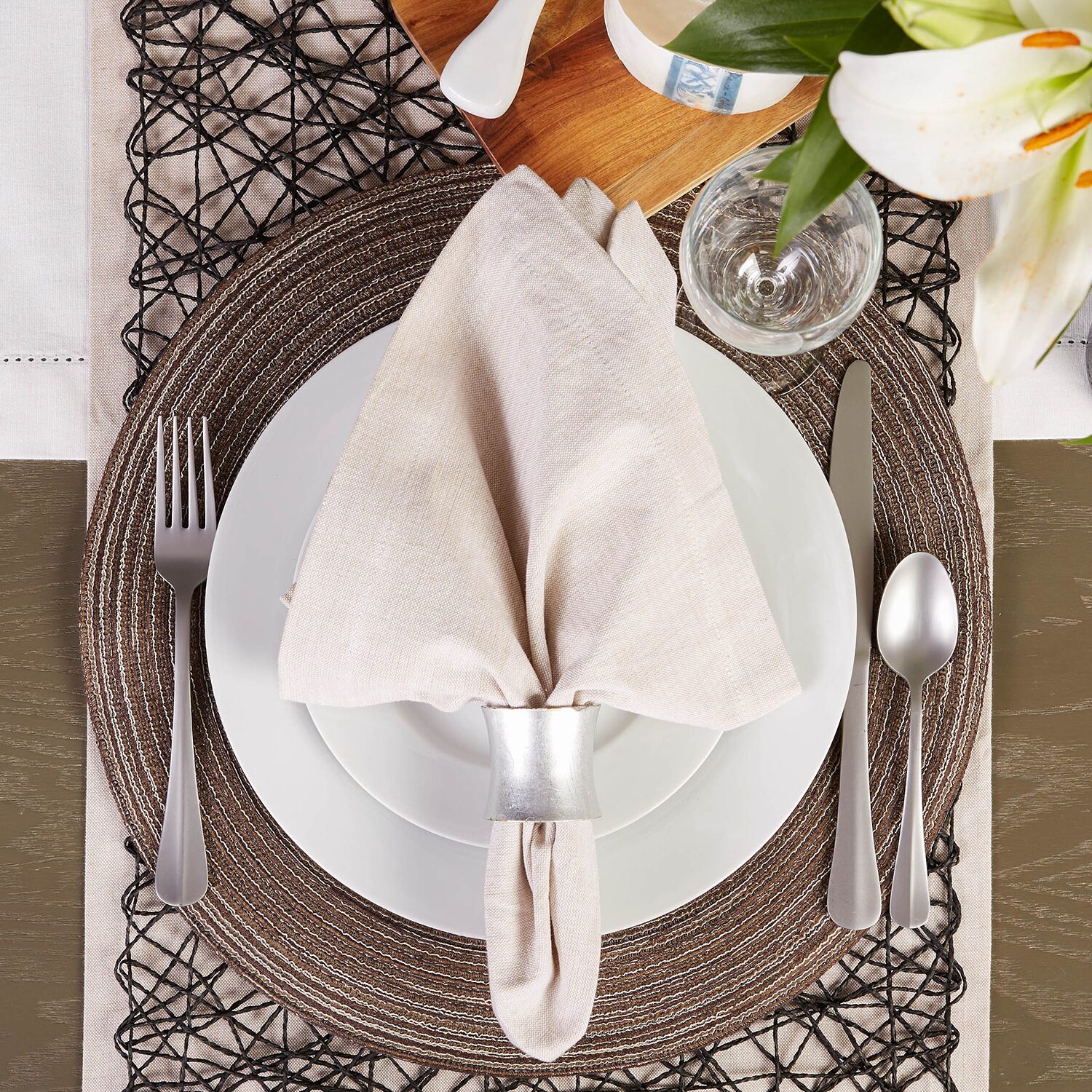 Design Imports Round Woven 6pc. Placemats