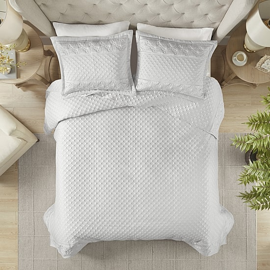 Croscill Versailles 3-pc. Embroidered Quilt Set