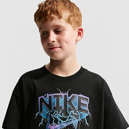 Nike Big Kid Unisex Crew Neck Short Sleeve Regular Fit Graphic T-Shirt