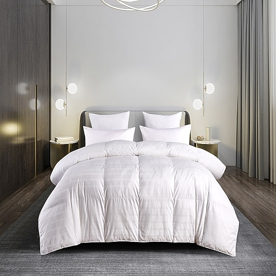 Blue Ridge Home Fashions 600 Thread Count Windowpane Duraloft Down Alternative Comforter