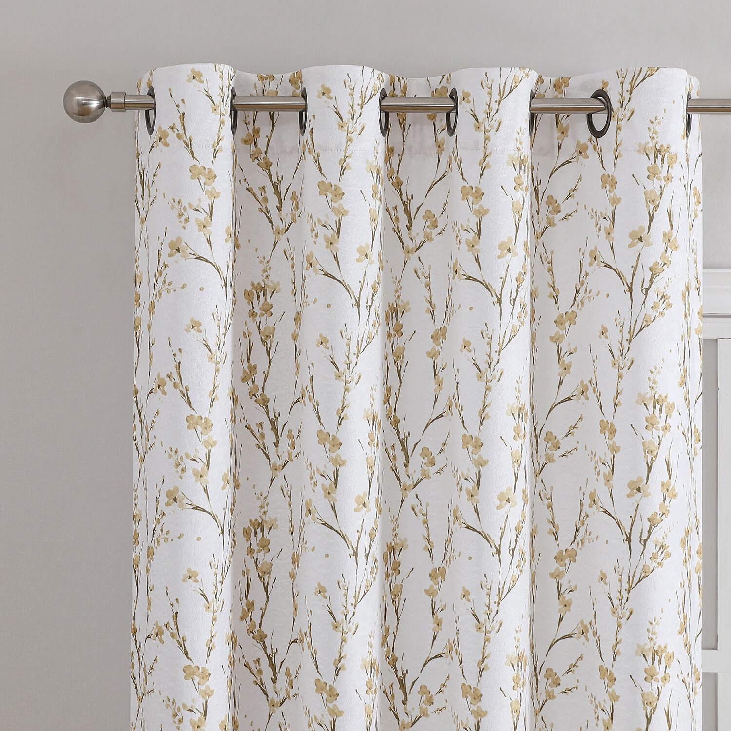 Regal Home Ayden Blossom Grommet Top Energy Saving Blackout Single Curtain Panel