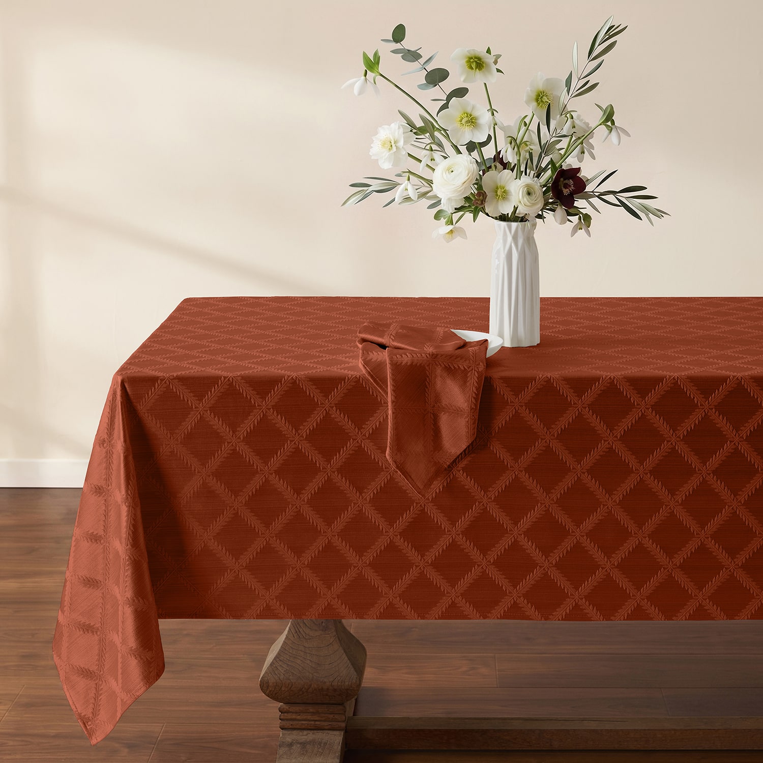 Lenox Laurel Leaf Tablecloth