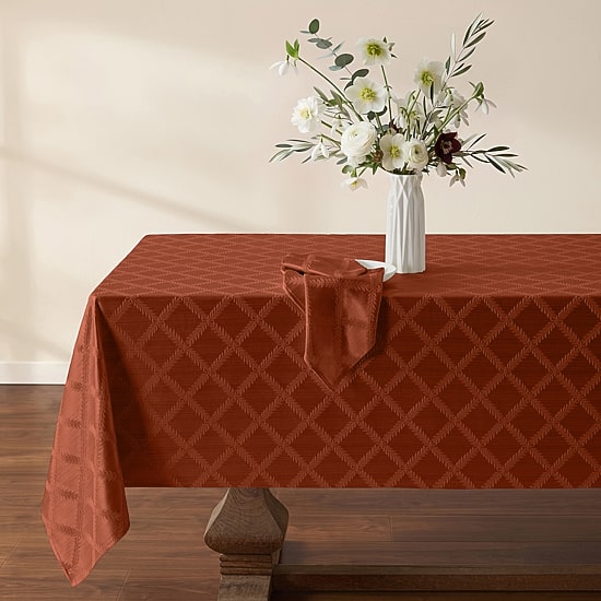 Lenox Laurel Leaf Tablecloth