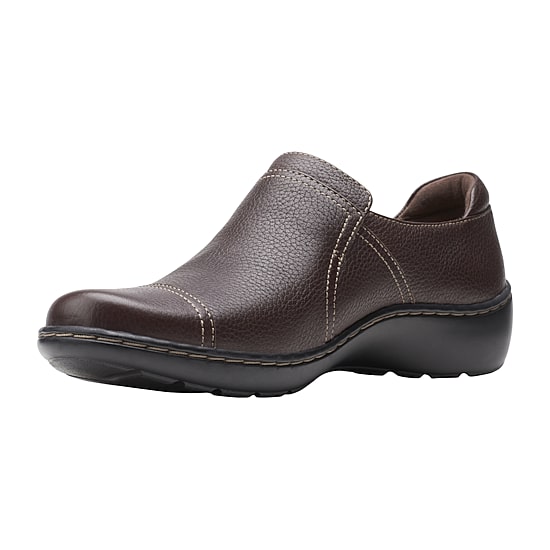 Clarks Cora Poppy Womens Cap Closed Toe Slip-On Shoe