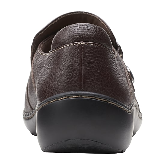 Clarks Cora Poppy Womens Cap Closed Toe Slip-On Shoe