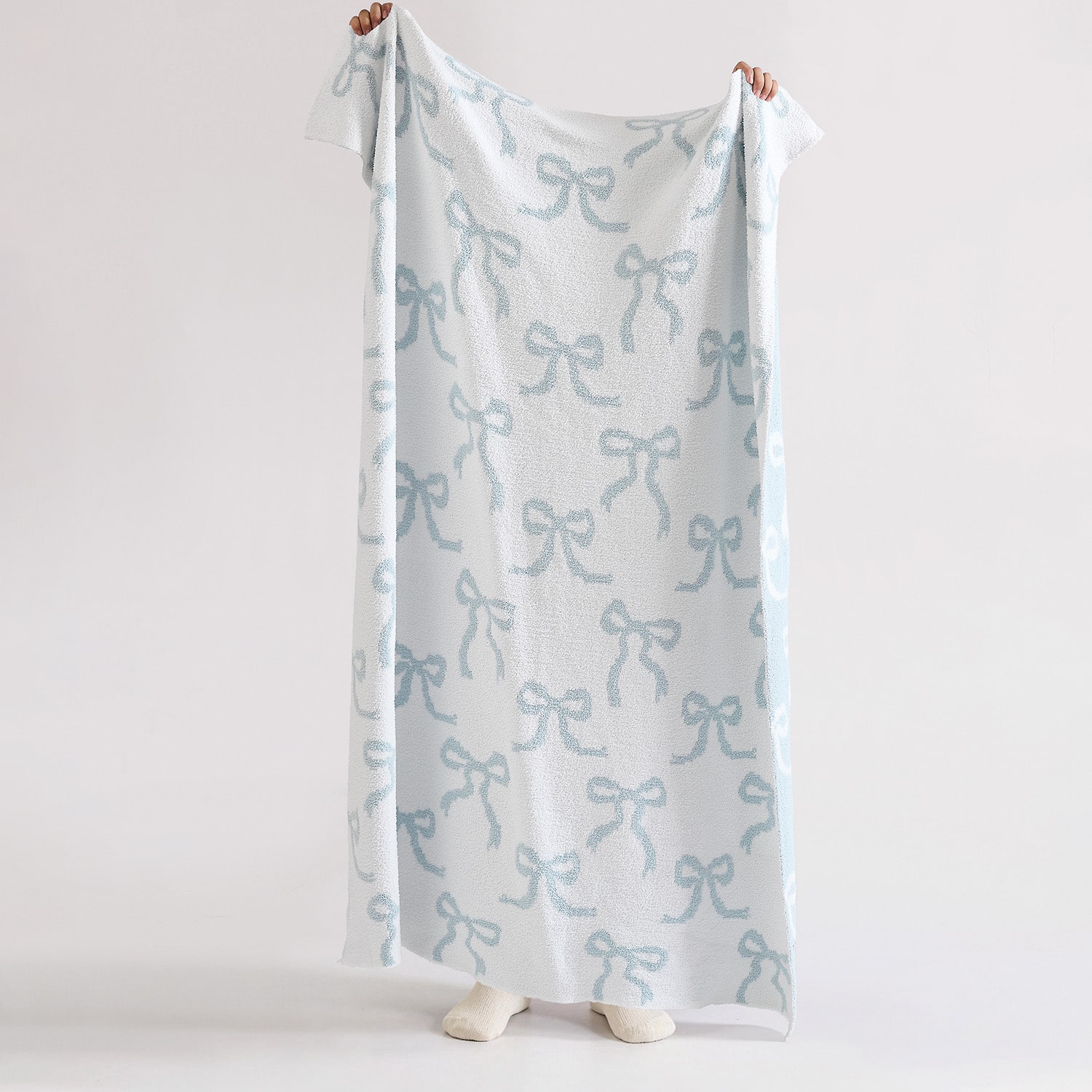 Truly Soft Cozy Bow Reversible Throw